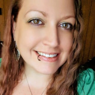 Heather Peck Headshot